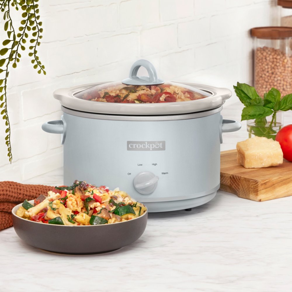 crock-pot-manual-design-series-4-5-quart-slow-cooker-macaroon-blue-g9 DC-39109-Crockpot_2022FallDesigns-Macaron-ATF04-nogfx